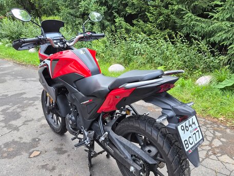 2024 Honda CB 200X, красный, 350000 рублей, вид 2