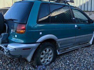 1993 Mitsubishi RVR I, зелёный, 50000 рублей, вид 2