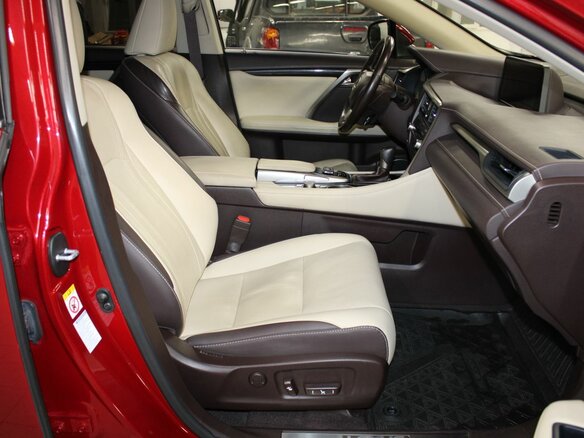 2018 Lexus RX 300 IV, красный, 4557000 рублей - вид 9