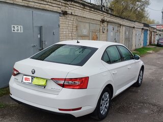 2018 Skoda Superb III, белый, 1750000 рублей, вид 4