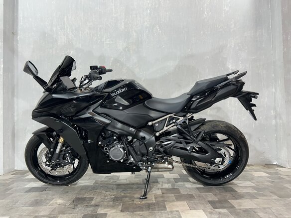 2022 Suzuki GSX-S 1000 GT, чёрный, 1195000 рублей - вид 1