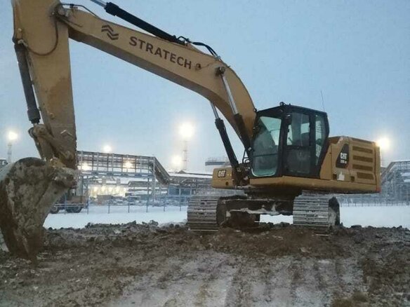 2019 Caterpillar 330, золотистый, 11580000 рублей