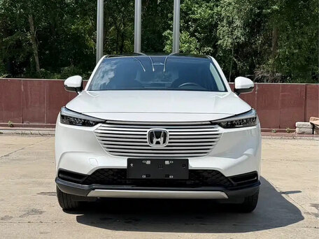 2023 Honda Vezel II, белый, 1900000 рублей, вид 2
