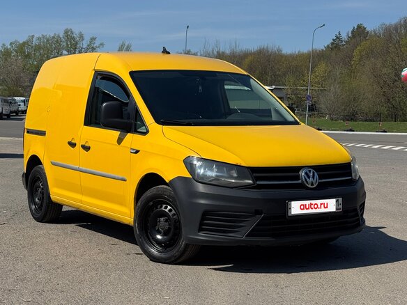 2017 Volkswagen Caddy IV, жёлтый - вид 2