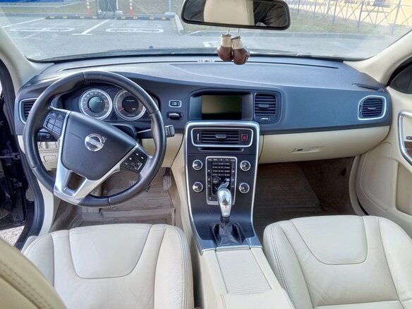 2013 Volvo S60 II, коричневый - вид 6