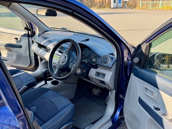 2003 Mazda Demio II (DY), синий, 255000 рублей - вид 10