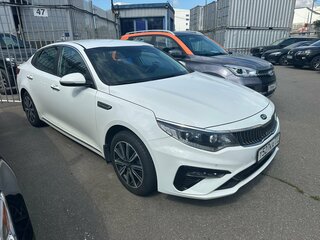 2020 Kia Optima IV Рестайлинг, белый, 1945000 рублей, вид 2