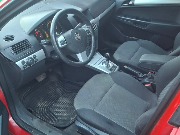 2009 Opel Astra H Рестайлинг, красный, 440000 рублей - вид 2