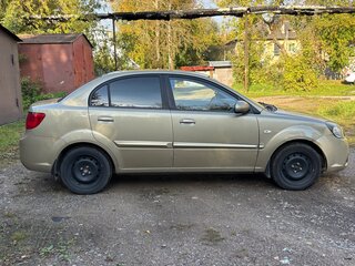 2010 Kia Rio II Рестайлинг, бежевый, 510000 рублей, вид 2