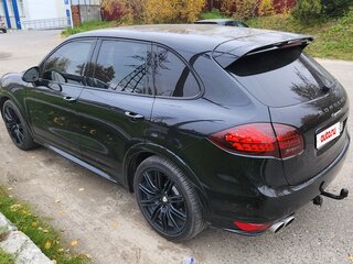 2012 Porsche Cayenne S II (958), чёрный, 2600000 рублей, вид 3