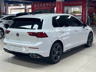 2022 Volkswagen Golf VIII, белый, 2100000 рублей, вид 4