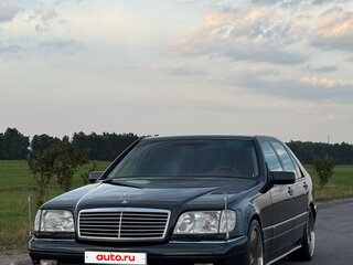 1997 Mercedes-Benz S-Класс 500 III (W140) Рестайлинг, синий, 2500000 рублей, вид 1