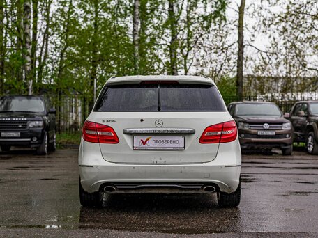 2014 Mercedes-Benz B-Класс 200 II (W246) Рестайлинг, белый, 881000 рублей, вид 4