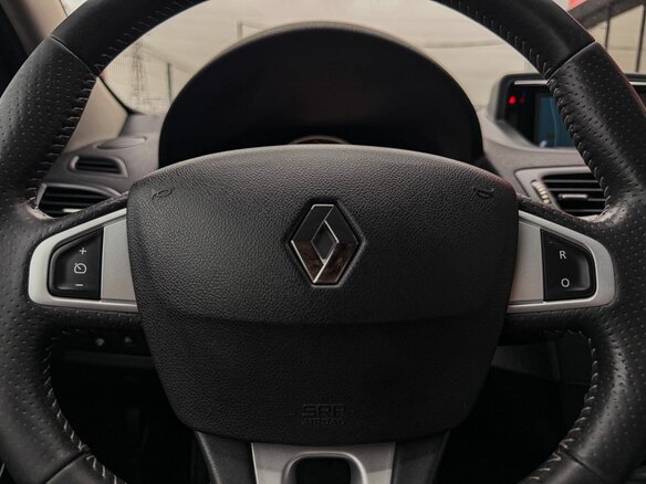 2012 Renault Megane III, чёрный, 799000 рублей - вид 16