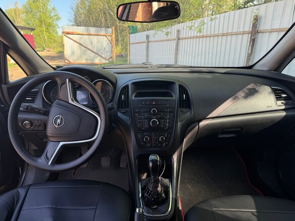 2011 Opel Astra J, чёрный, 499000 рублей - вид 2