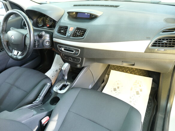 2011 Renault Fluence I, серый - вид 16