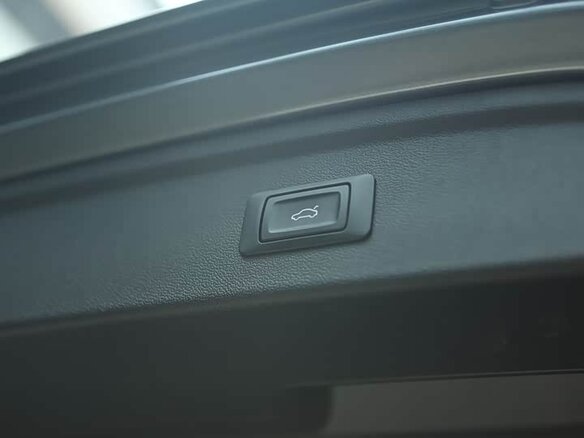 2023 Audi A3 Sportback 35 TFSI IV (8Y), серый, 2060001 рублей - вид 17
