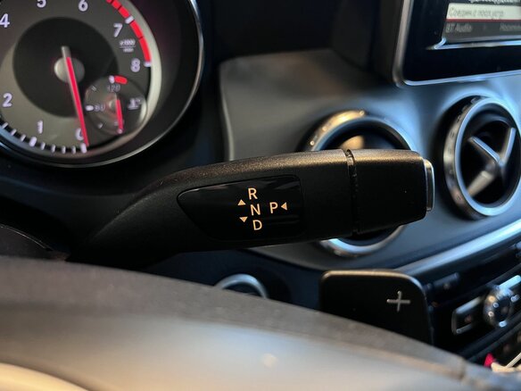 2014 Mercedes-Benz GLA 250 I (X156), белый, 1798000 рублей - вид 30