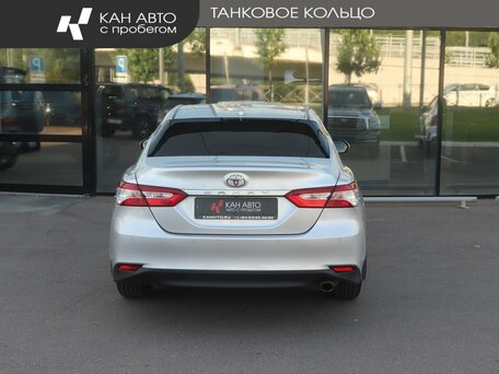 2022 Toyota Camry VIII (XV70) Рестайлинг, серый, 2550000 рублей, вид 4