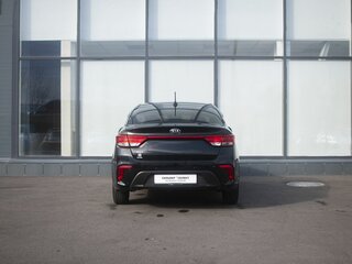 2017 Kia Rio IV, чёрный, 1080000 рублей, вид 4