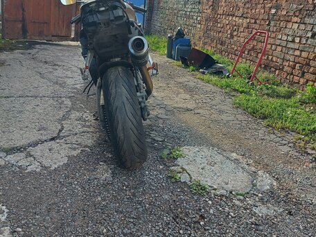 2003 Yamaha YZF-R6, серебристый, 415000 рублей, вид 3