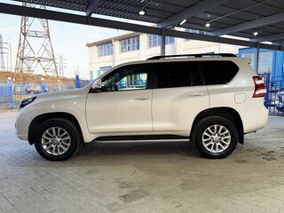 2016 Toyota Land Cruiser Prado 150 Series Рестайлинг 1, белый, 3800000 рублей, вид 2