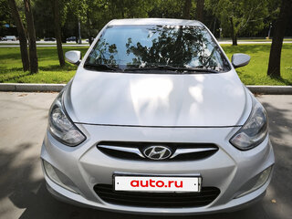 2012 Hyundai Solaris I, серебристый, 650000 рублей, вид 1