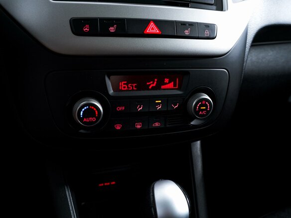 2014 Kia Venga I Рестайлинг, белый, 1220000 рублей - вид 16