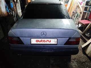 1992 Mercedes-Benz W124 200, серебристый, 150000 рублей, вид 2