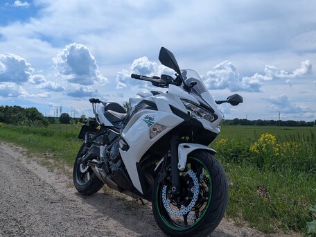 2020 Kawasaki Ninja 650, белый, 680000 рублей, вид 4