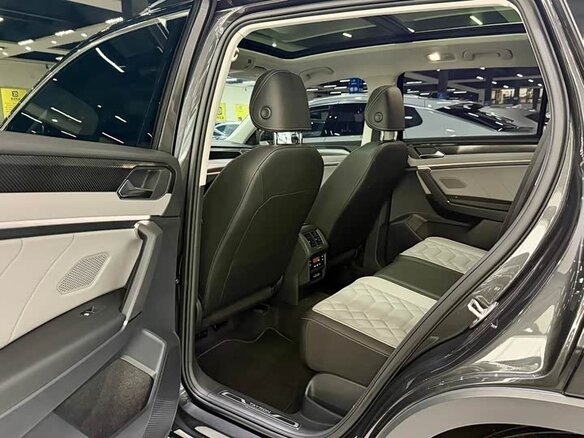 2023 Volkswagen Tayron I Рестайлинг, чёрный, 1870000 рублей - вид 12