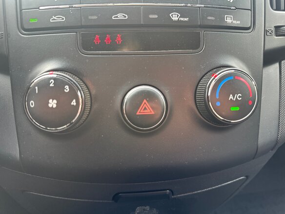 2010 Hyundai i30 I Рестайлинг, чёрный - вид 18