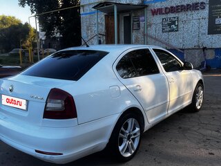 2011 Skoda Octavia II (A5) Рестайлинг, белый, 420000 рублей, вид 5