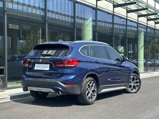2022 BMW X1 Long 20Li sDrive II (F48) Рестайлинг, синий, 1730000 рублей, вид 4