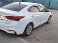 2017 Hyundai Solaris II, белый, 860000 рублей - вид 3