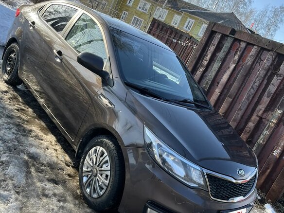 2015 Kia Rio 6-speed III, коричневый, 830000 рублей - вид 6