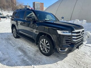 2021 Toyota Land Cruiser 300 Series, чёрный, 11000000 рублей, вид 3