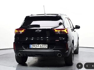 2022 Chevrolet TrailBlazer III, чёрный, 2020000 рублей, вид 4