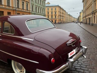 1952 ГАЗ 12 ЗИМ, красный, 8000000 рублей, вид 3