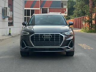 2022 Audi Q3 35 TFSI II (F3), серебристый, 1900000 рублей, вид 1