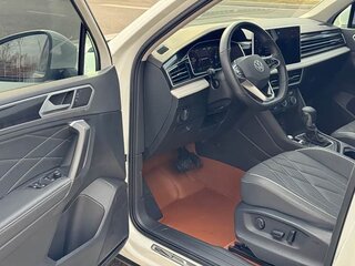 2023 Volkswagen Tiguan II Рестайлинг, белый, 2410000 рублей, вид 5