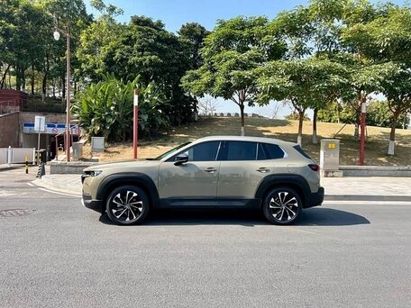 2025 Mazda CX-50, коричневый, 2850000 рублей, вид 5