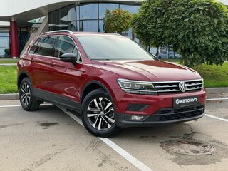 2019 Volkswagen Tiguan II, красный, 2355000 рублей, вид 3
