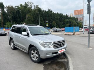 2011 Toyota Land Cruiser 200 Series, серебристый, 3350000 рублей, вид 2