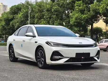 Geely Galaxy Starshine 8