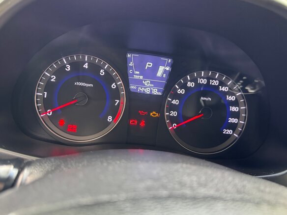 2012 Hyundai Solaris I, красный, 790000 рублей - вид 7