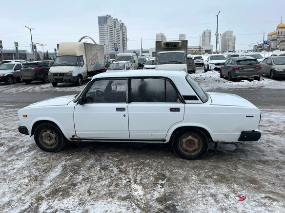 2000 Lada (ВАЗ) 2107, белый, 120000 рублей - вид 10