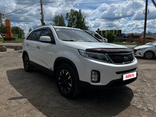 2012 Kia Sorento II Рестайлинг, белый, 1550000 рублей, вид 3