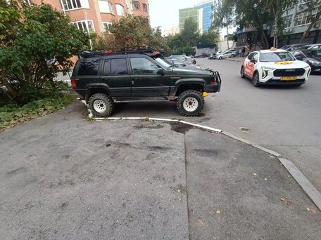 1995 Jeep Grand Cherokee I (ZJ), зелёный, 930000 рублей, вид 4