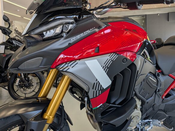 2026 Ducati Multistrada V4, красный, 3690000 рублей - вид 23